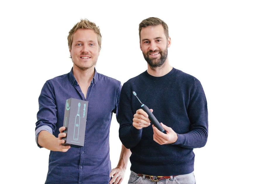 happybrush-Gründer-Bild-1_Stefan-Walter-l-Florian-Kiener-r_freigestellt